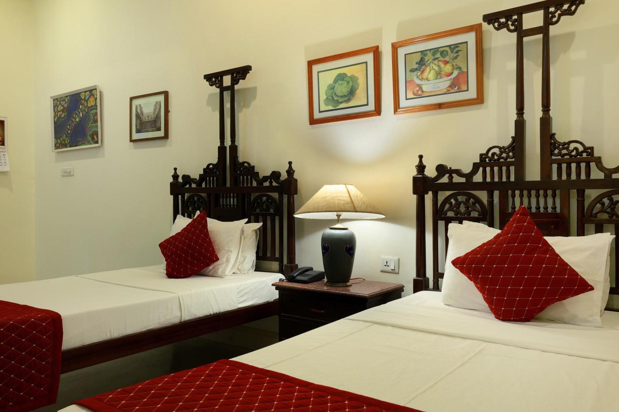 The Lallgarh Palace - A Heritage Hotel Bikaner Buitenkant foto