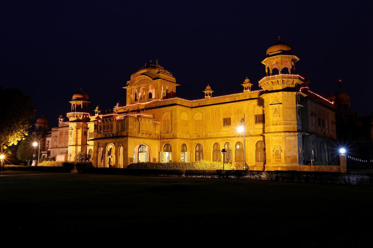 The Lallgarh Palace - A Heritage Hotel Bikaner Buitenkant foto