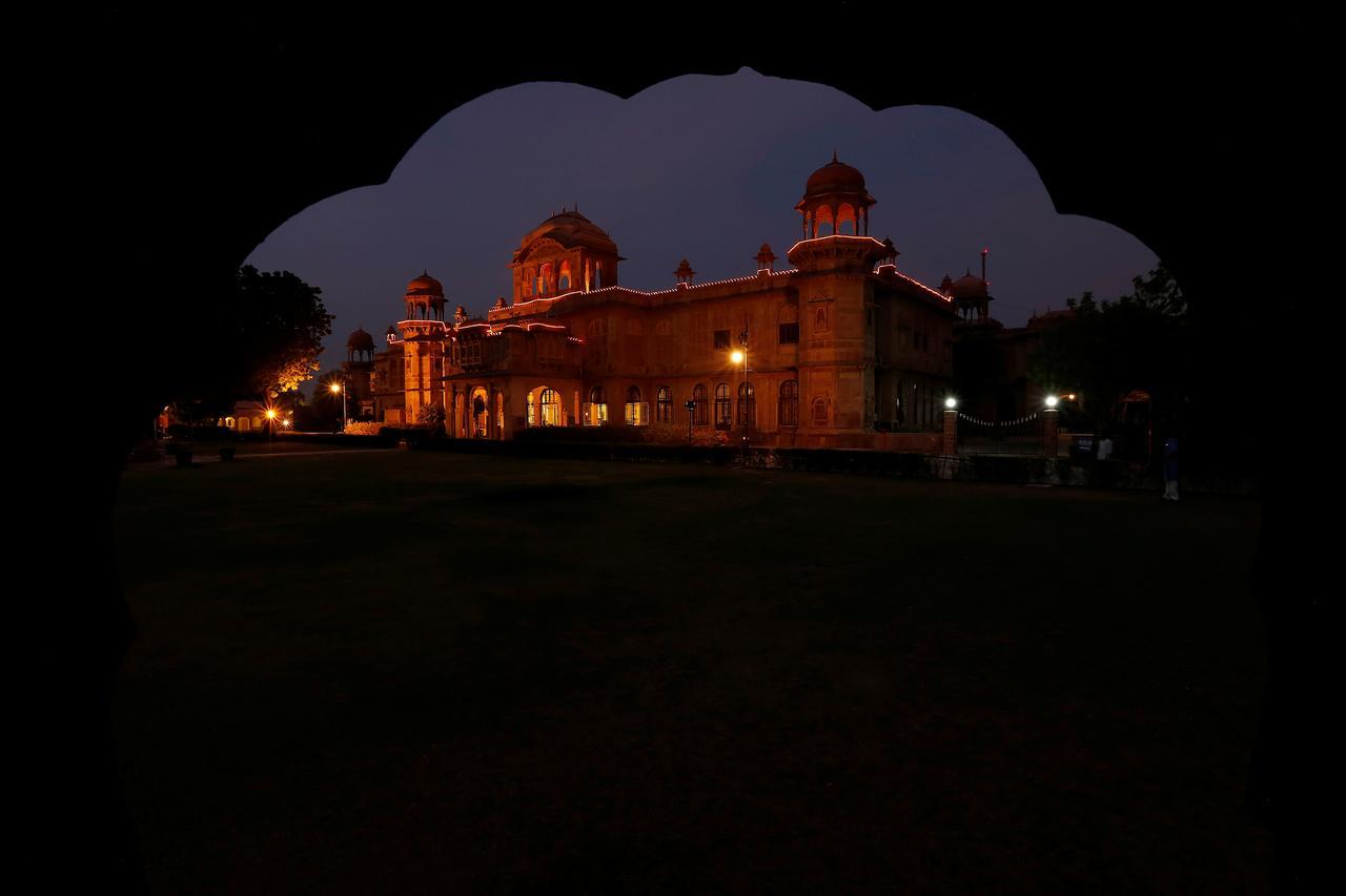 The Lallgarh Palace - A Heritage Hotel Bikaner Buitenkant foto
