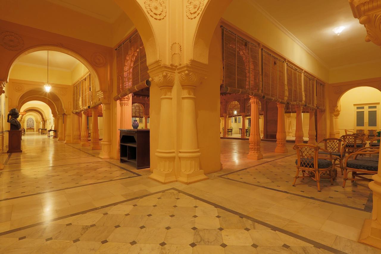 The Lallgarh Palace - A Heritage Hotel Bikaner Buitenkant foto